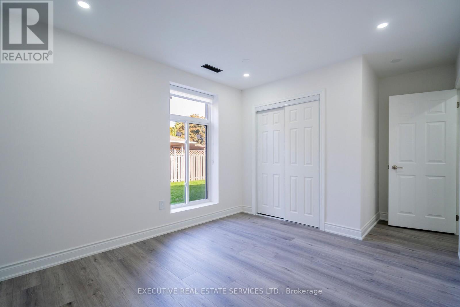 646 Sequin Crescent, Mississauga, Ontario L5H 1W5 - Photo 25 - W13729832