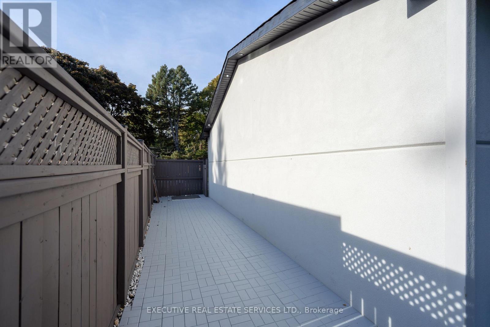 646 Sequin Crescent, Mississauga, Ontario L5H 1W5 - Photo 35 - W13729832