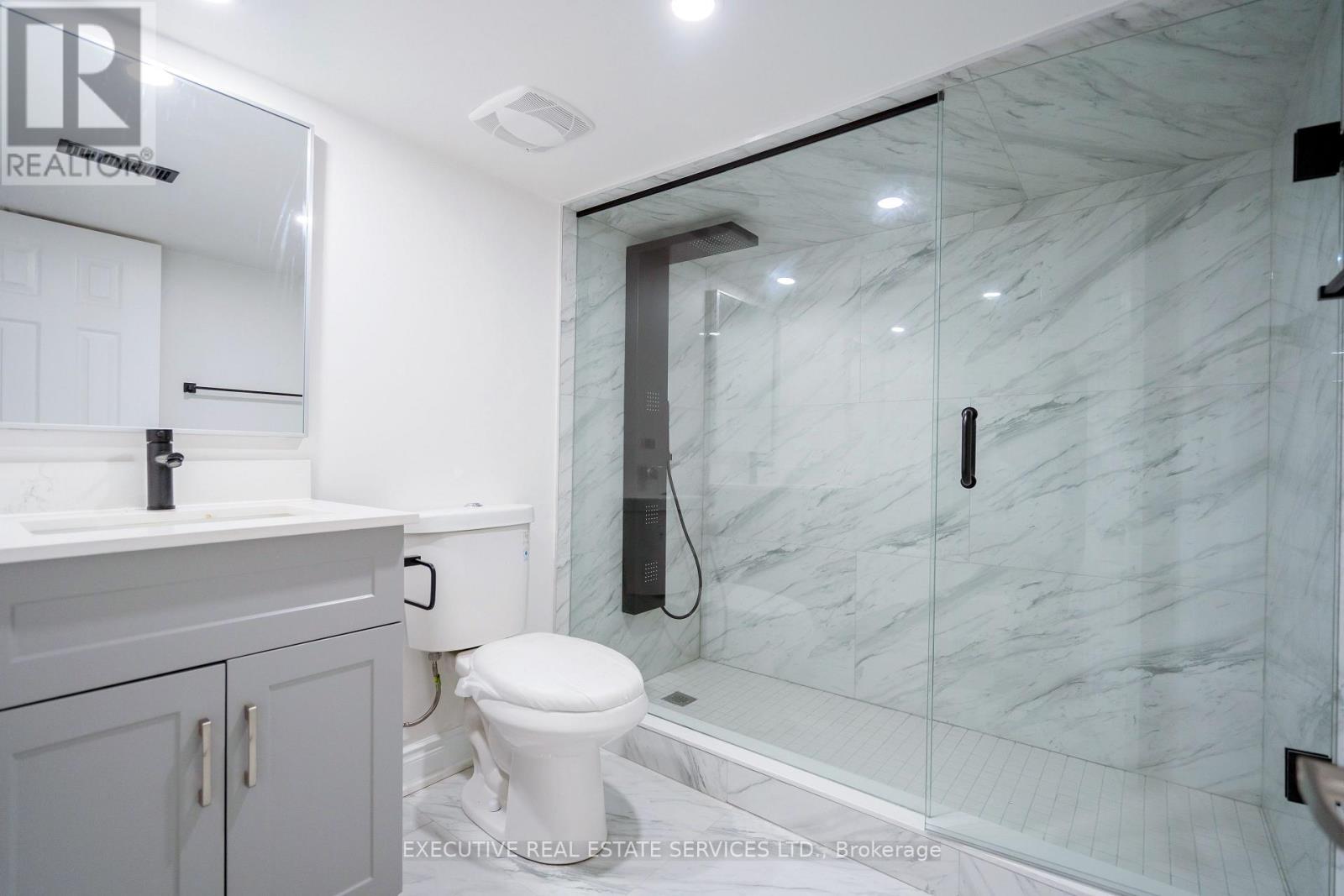 646 Sequin Crescent, Mississauga, Ontario L5H 1W5 - Photo 43 - W13729832