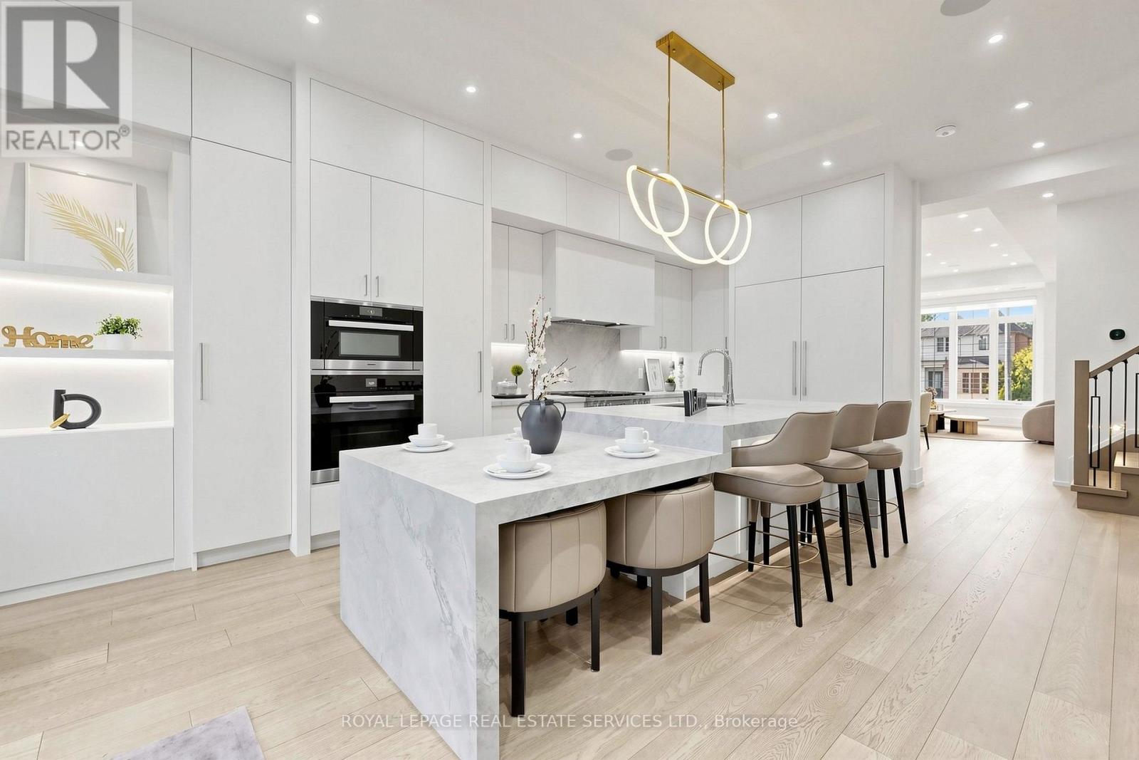 383 Melrose Avenue, Toronto, Ontario  M5M 1Z6 - Photo 12 - C13729824