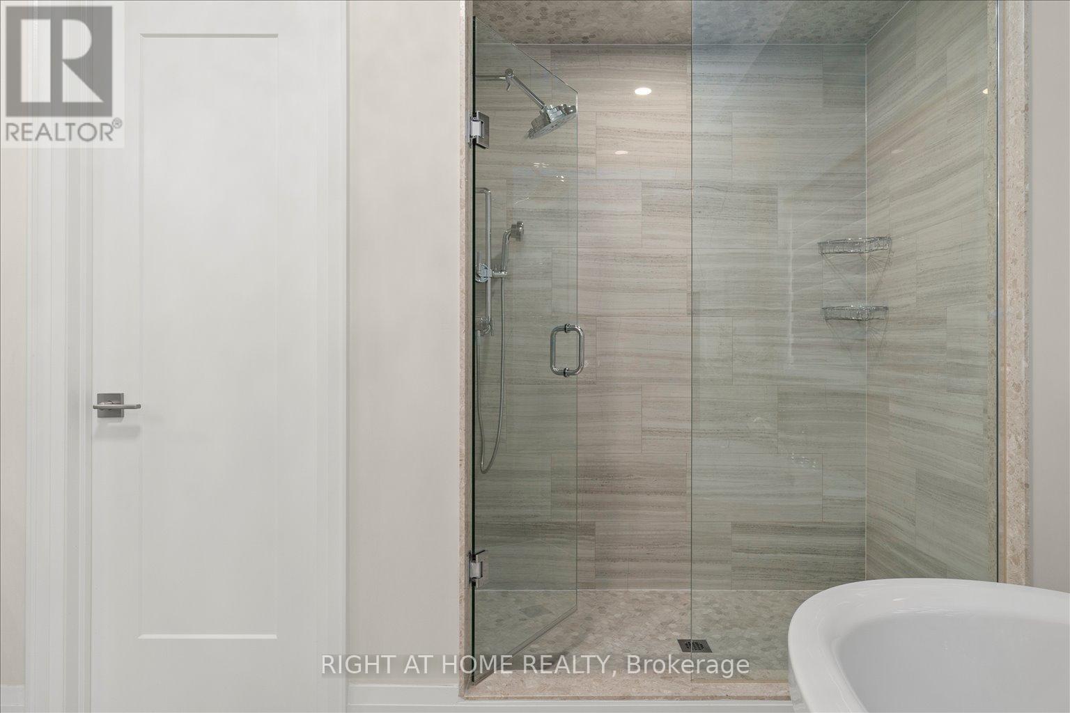 121 Milky Way Drive, Richmond Hill, Ontario  L4C 4L9 - Photo 26 - N13729320