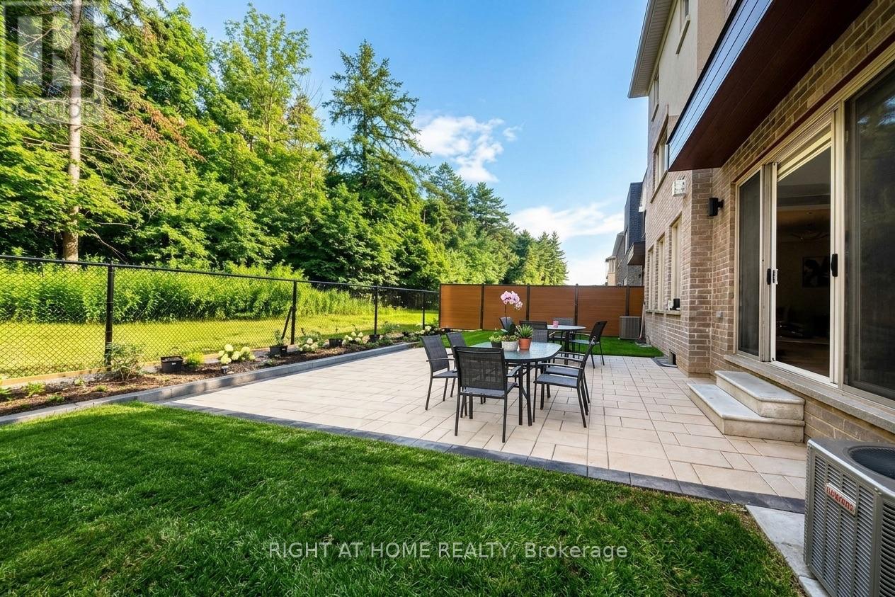 121 Milky Way Drive, Richmond Hill, Ontario  L4C 4L9 - Photo 45 - N13729320
