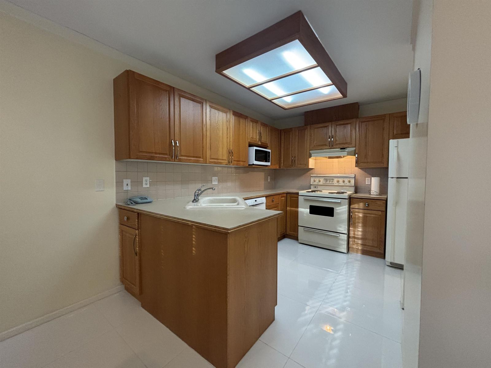 311 13910 101 Avenue, Surrey, British Columbia  V3T 1L6 - Photo 24 - R3159929