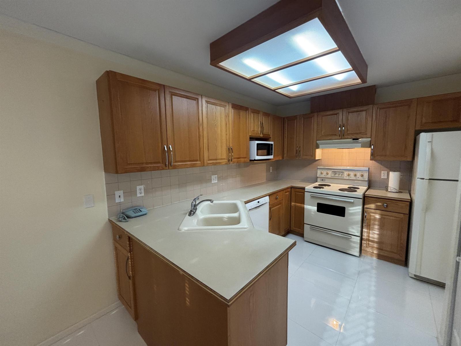 311 13910 101 Avenue, Surrey, British Columbia  V3T 1L6 - Photo 25 - R3159929