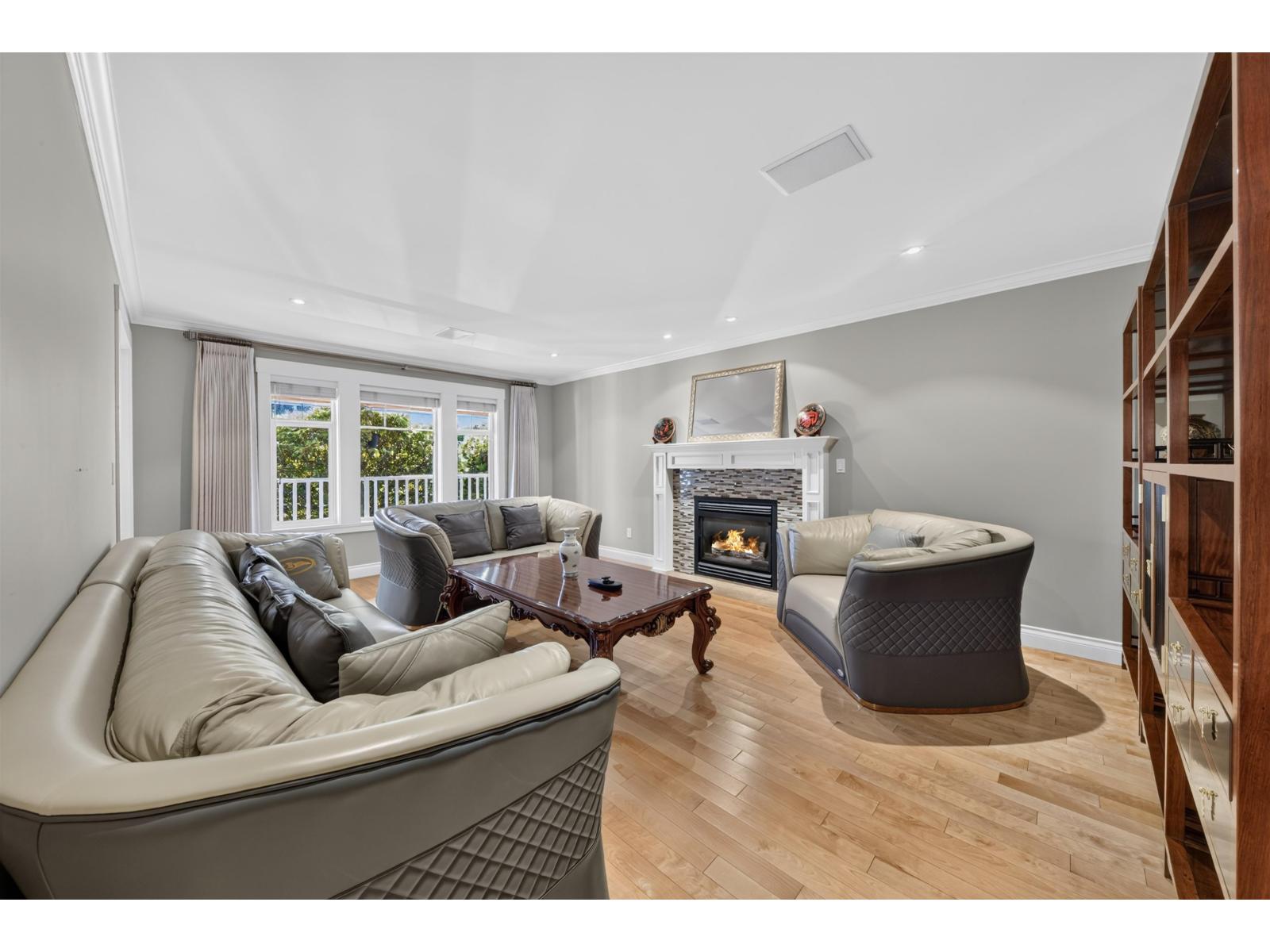 17377 28a Avenue, Surrey, British Columbia  V3Z 0E7 - Photo 9 - R3160222