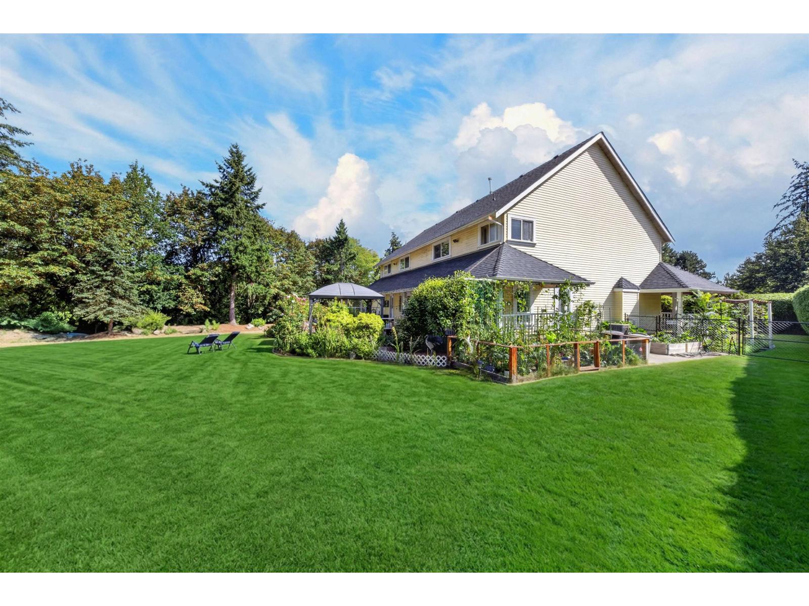 17377 28a Avenue, Surrey, British Columbia  V3Z 0E7 - Photo 4 - R3160222