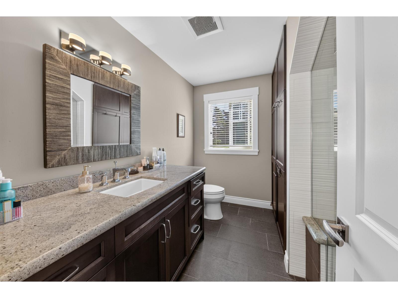 17377 28a Avenue, Surrey, British Columbia  V3Z 0E7 - Photo 17 - R3160222