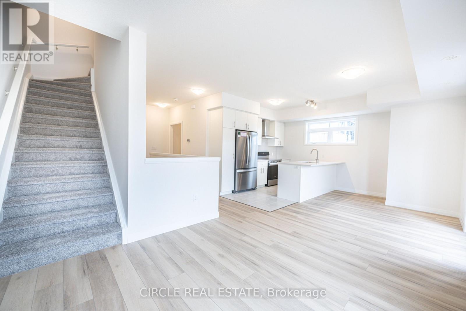 53 Thatcher Drive, Guelph, Ontario  N1L 1B3 - Photo 6 - X13707632