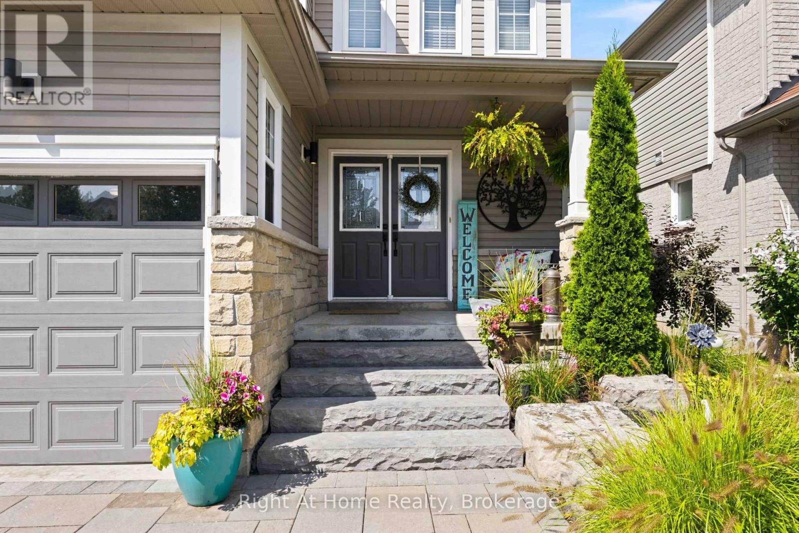 149 Dadson Drive, Clarington, Ontario  L1C 5M7 - Photo 2 - E13729946