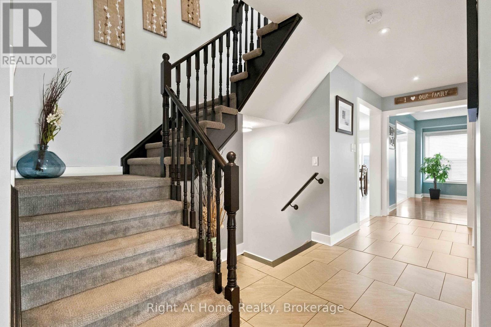 149 Dadson Drive, Clarington, Ontario  L1C 5M7 - Photo 5 - E13729946