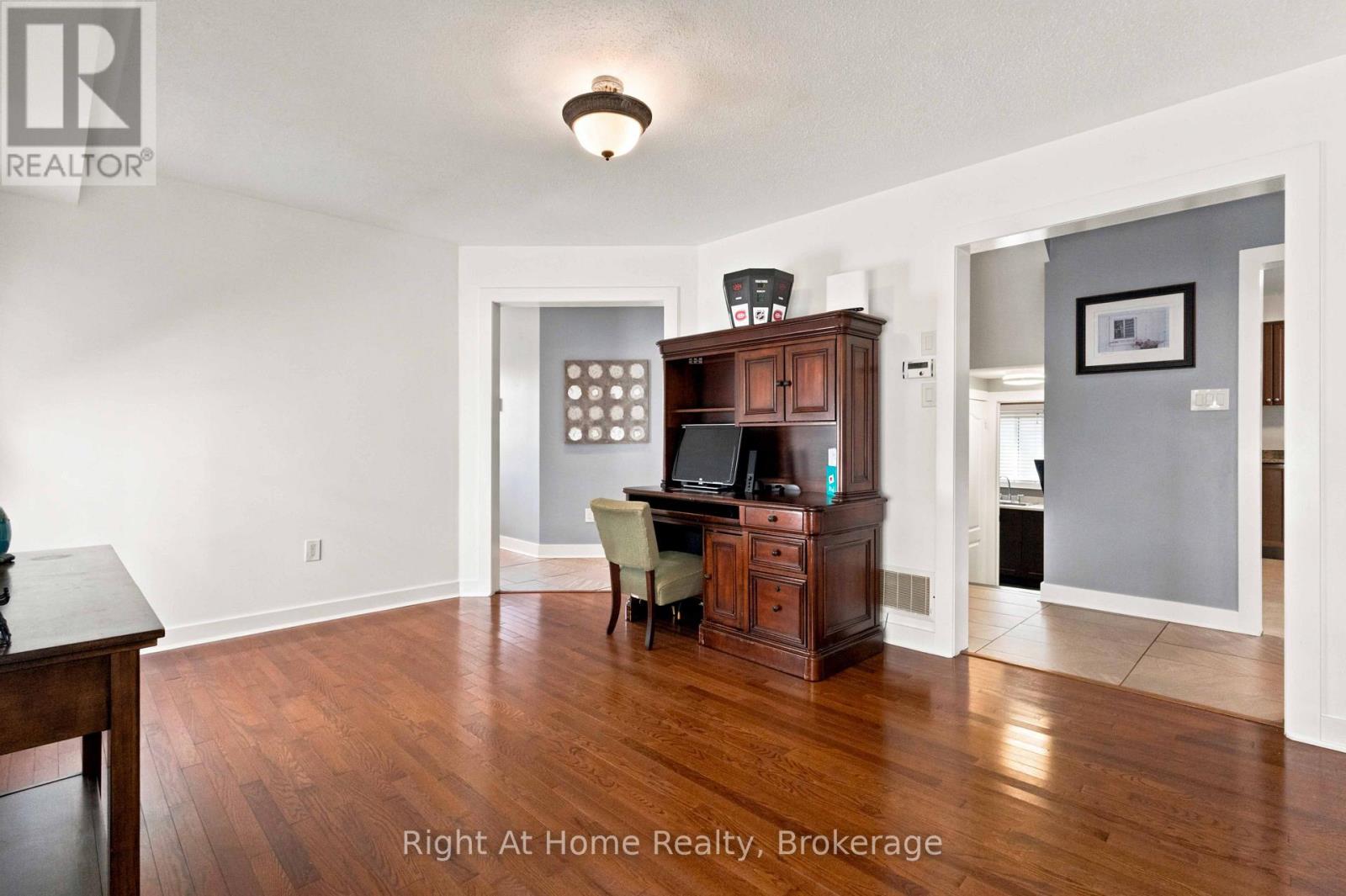 149 Dadson Drive, Clarington, Ontario  L1C 5M7 - Photo 6 - E13729946