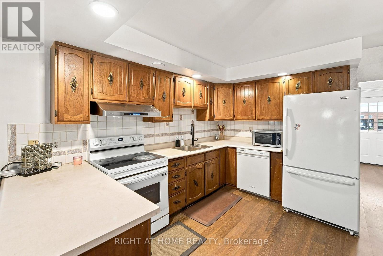 17 Laidlaw St Street S, Brock, Ontario  L0E 1E0 - Photo 9 - N13729914