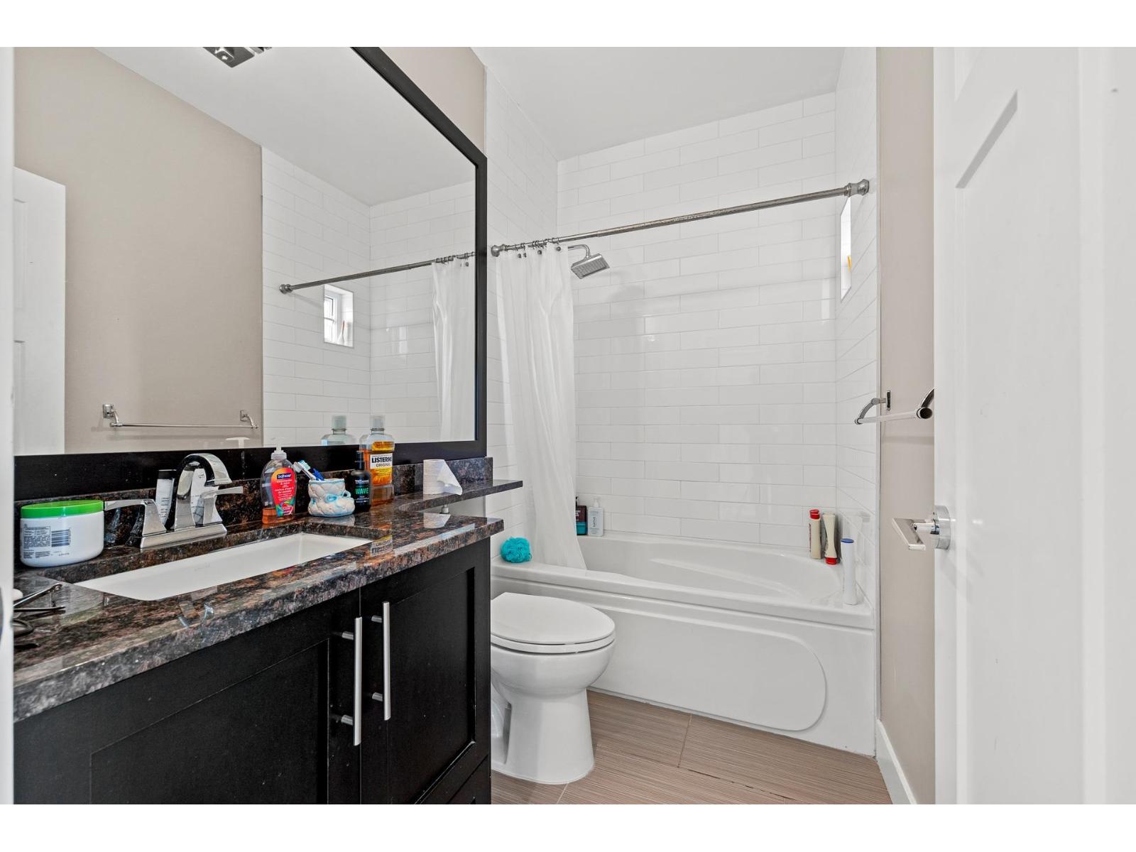 21015 80a Avenue, Langley, British Columbia  V2J 0J4 - Photo 6 - R3158144