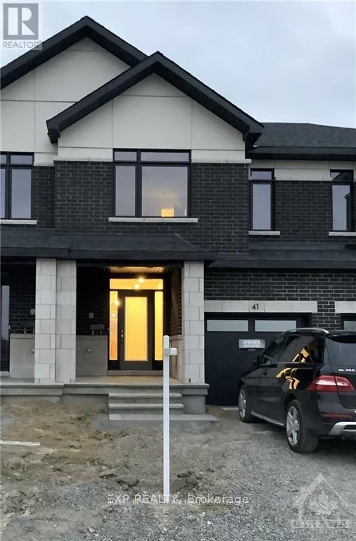 41 MOOSONEE CRESCENT, Ottawa, Ontario