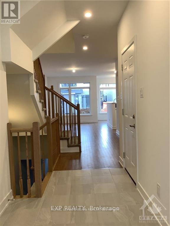 41 Moosonee Crescent, Ottawa, Ontario  K4M 0M1 - Photo 2 - X13729924