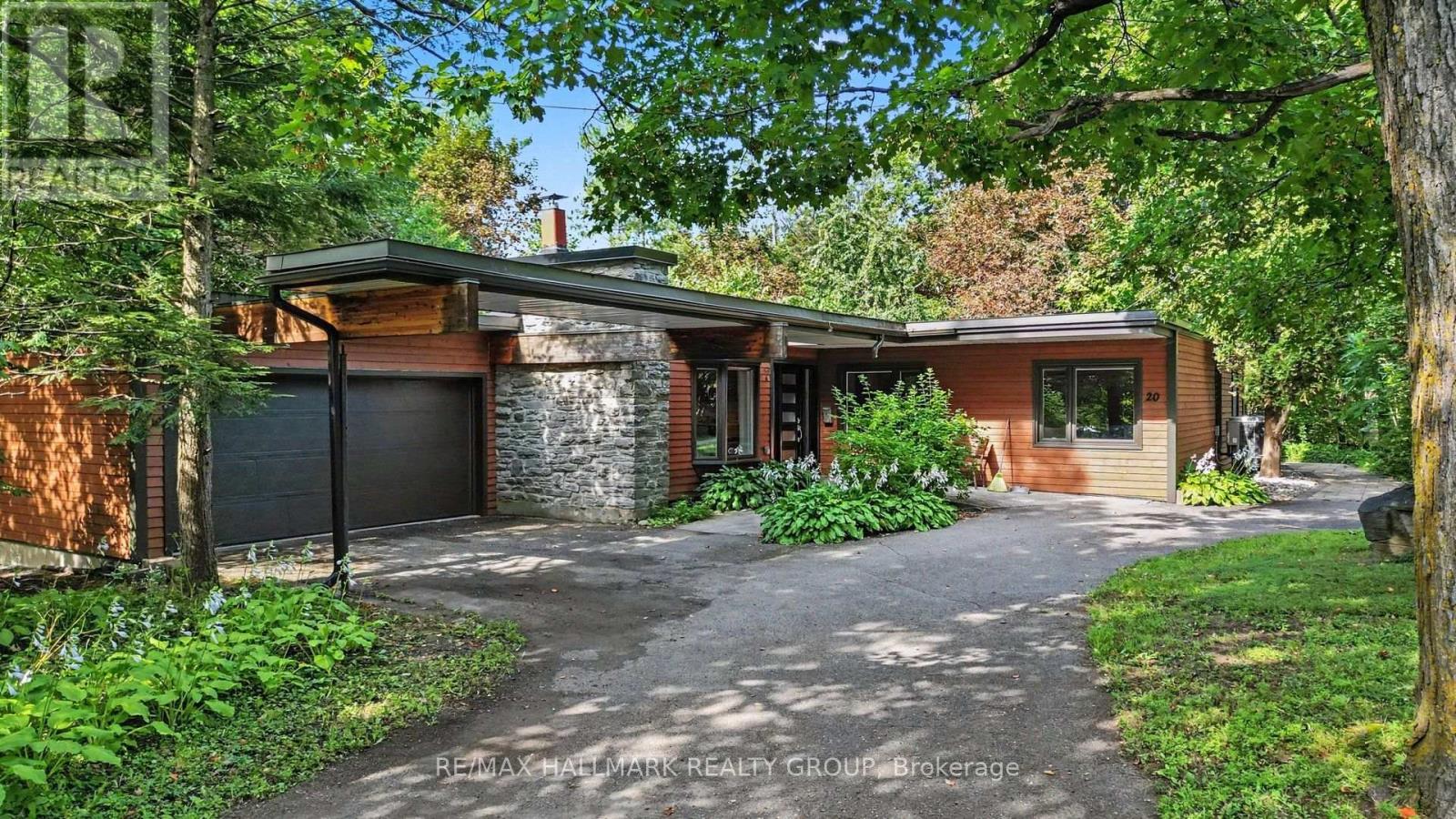 20 FAIRHAVEN WAY, Ottawa, Ontario