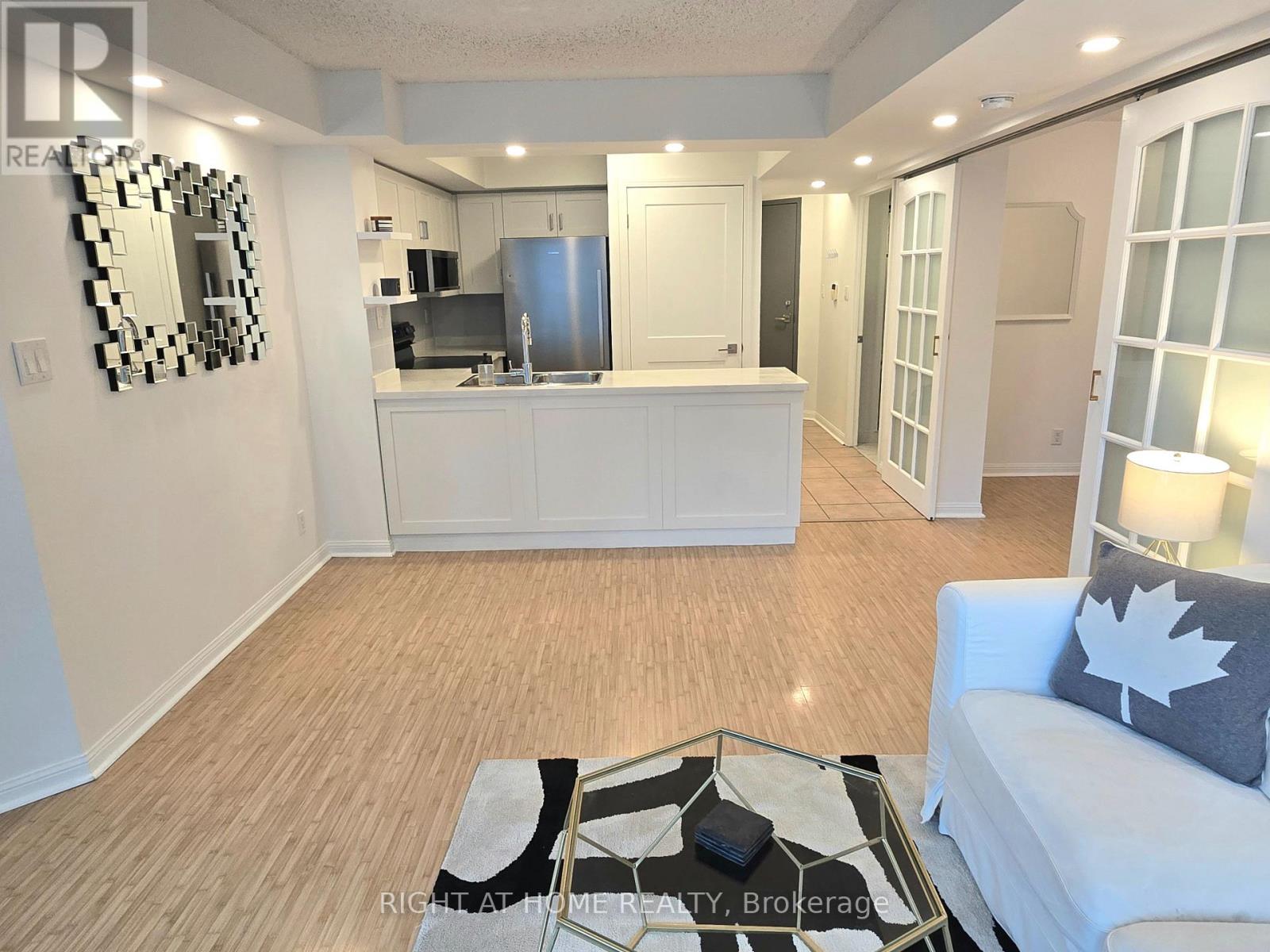 506 - 228 Queens Quay W, Toronto, Ontario  M5J 2X1 - Photo 14 - C13729892