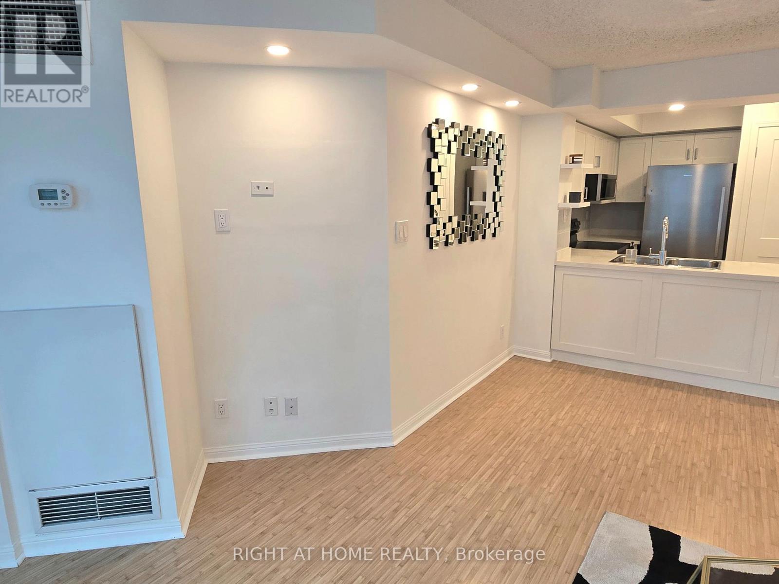 506 - 228 Queens Quay W, Toronto, Ontario  M5J 2X1 - Photo 15 - C13729892