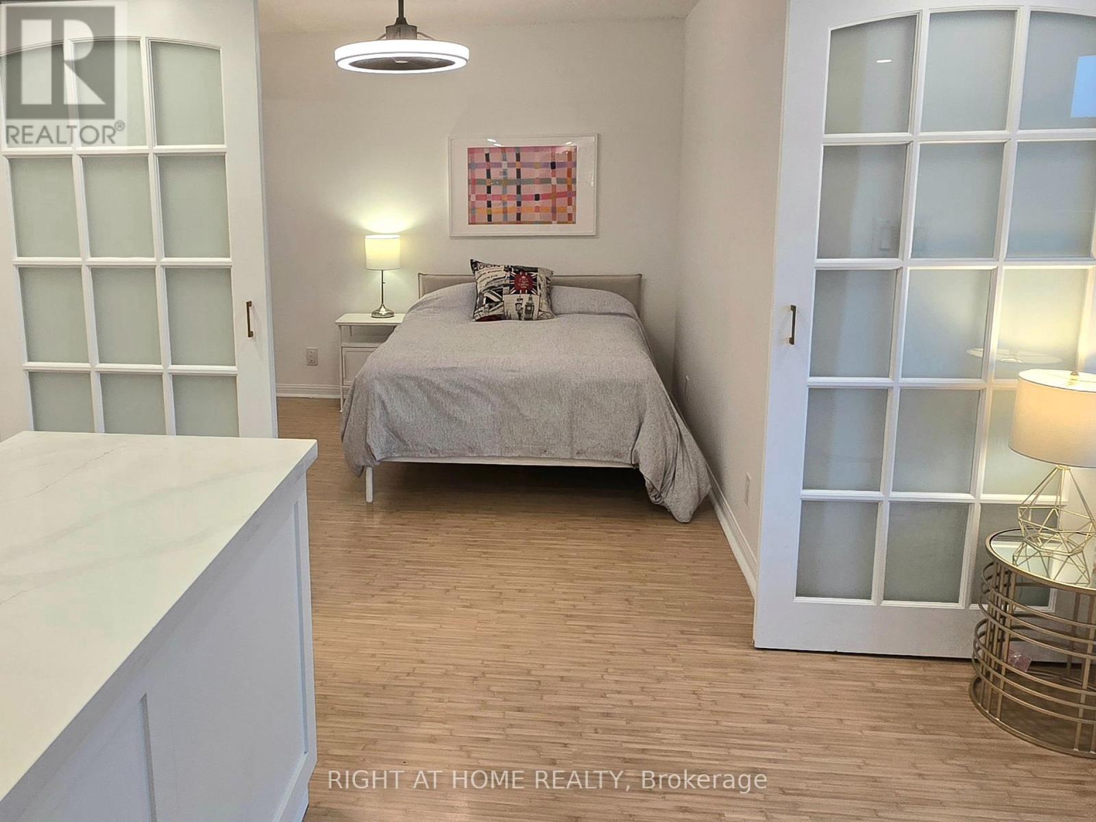 506 - 228 Queens Quay W, Toronto, Ontario  M5J 2X1 - Photo 18 - C13729892