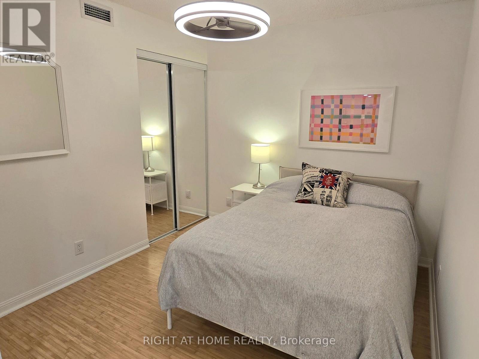 506 - 228 Queens Quay W, Toronto, Ontario  M5J 2X1 - Photo 19 - C13729892
