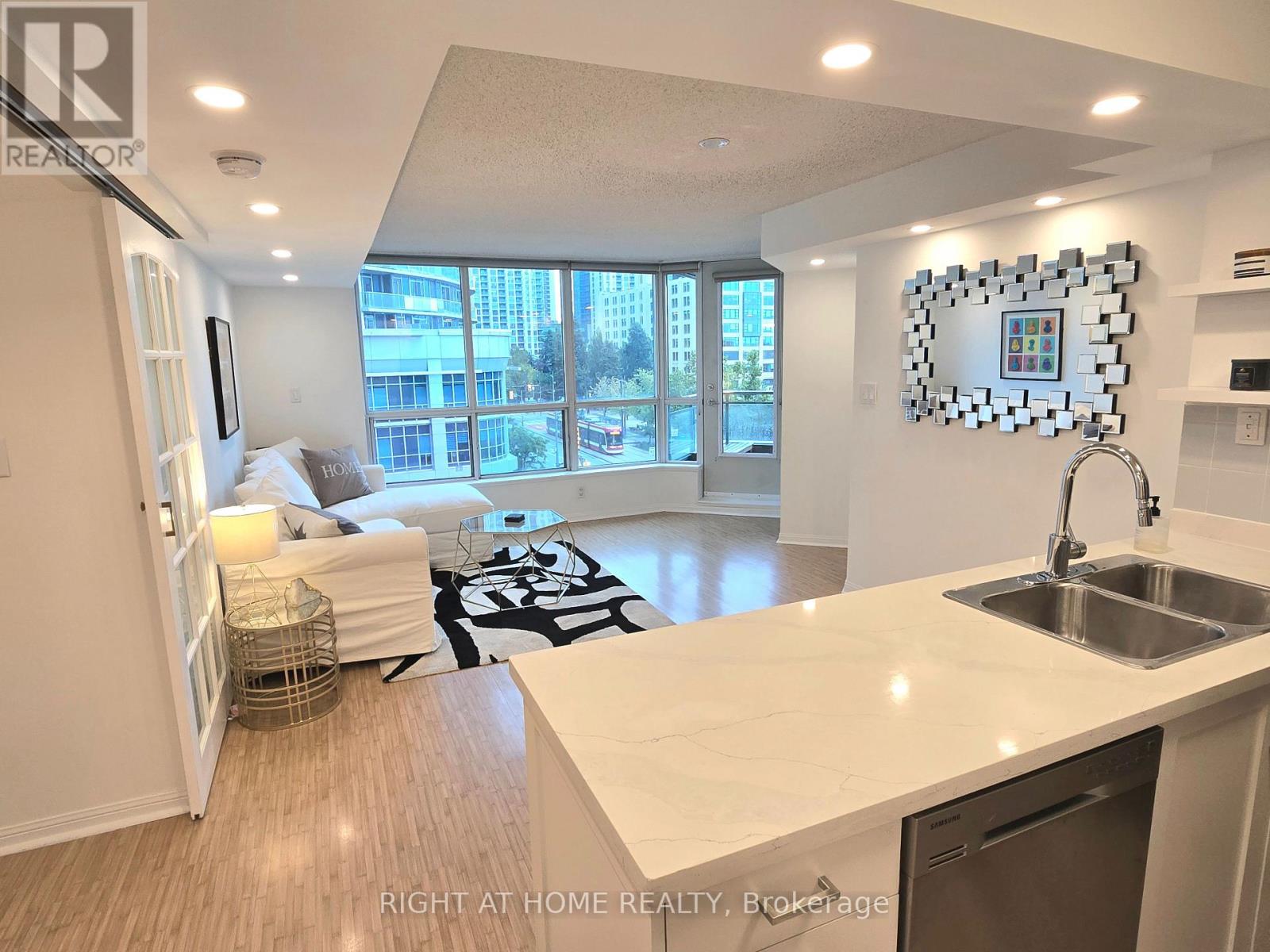 506 - 228 Queens Quay W, Toronto, Ontario  M5J 2X1 - Photo 3 - C13729892