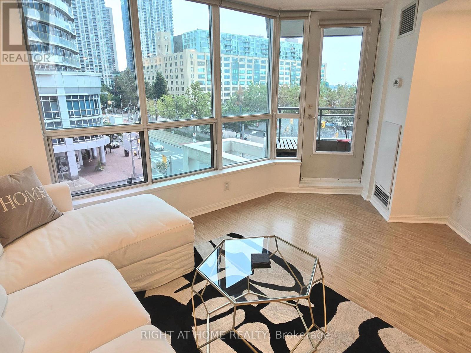 506 - 228 Queens Quay W, Toronto, Ontario  M5J 2X1 - Photo 5 - C13729892