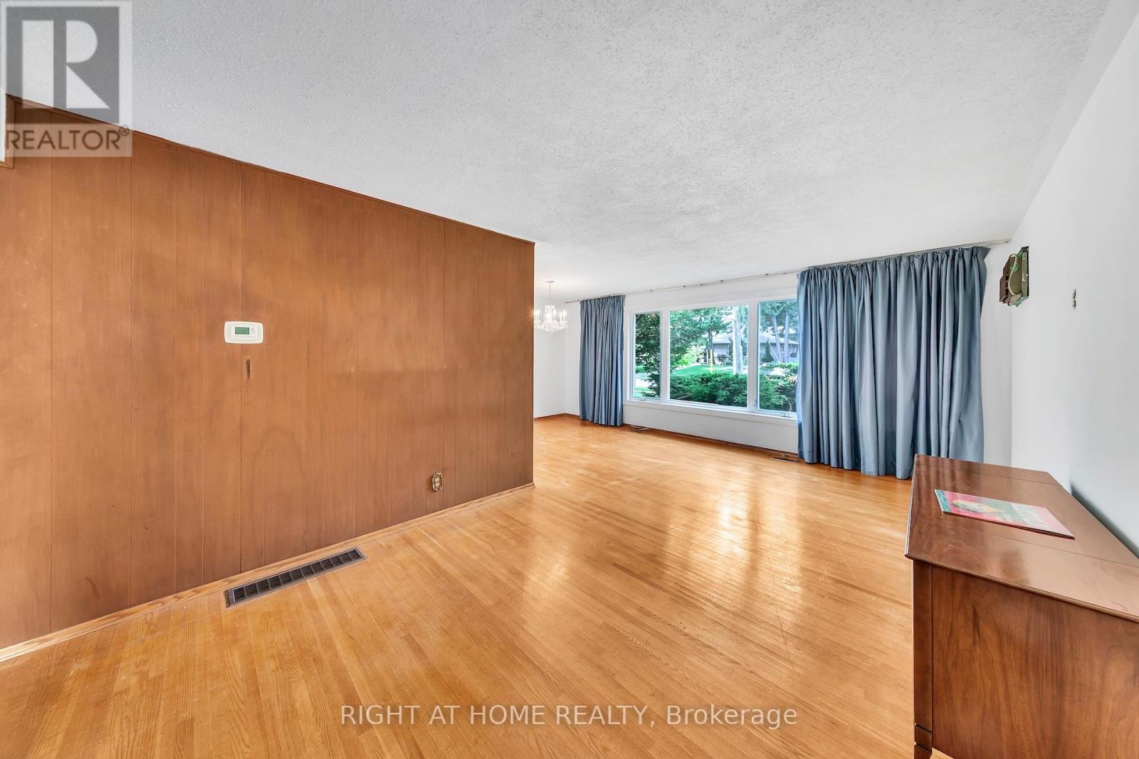 5 Clareville Crescent, Toronto, Ontario  M2J 2B9 - Photo 10 - C13729902