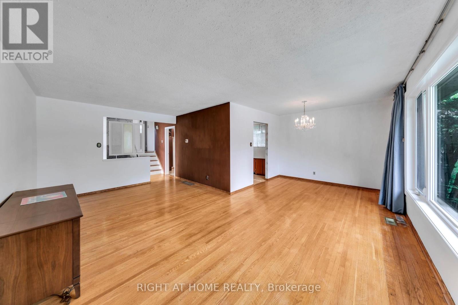 5 Clareville Crescent, Toronto, Ontario  M2J 2B9 - Photo 11 - C13729902