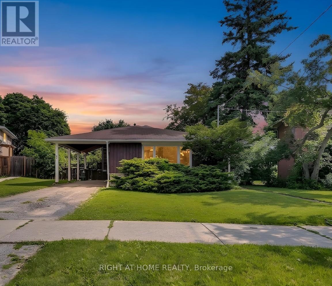 5 Clareville Crescent, Toronto, Ontario  M2J 2B9 - Photo 35 - C13729902
