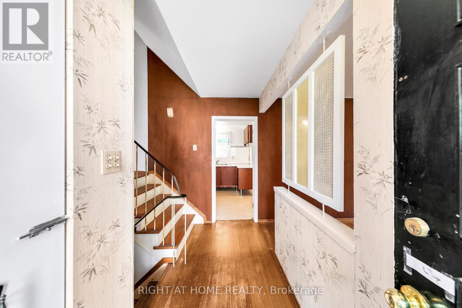 5 Clareville Crescent, Toronto, Ontario  M2J 2B9 - Photo 6 - C13729902