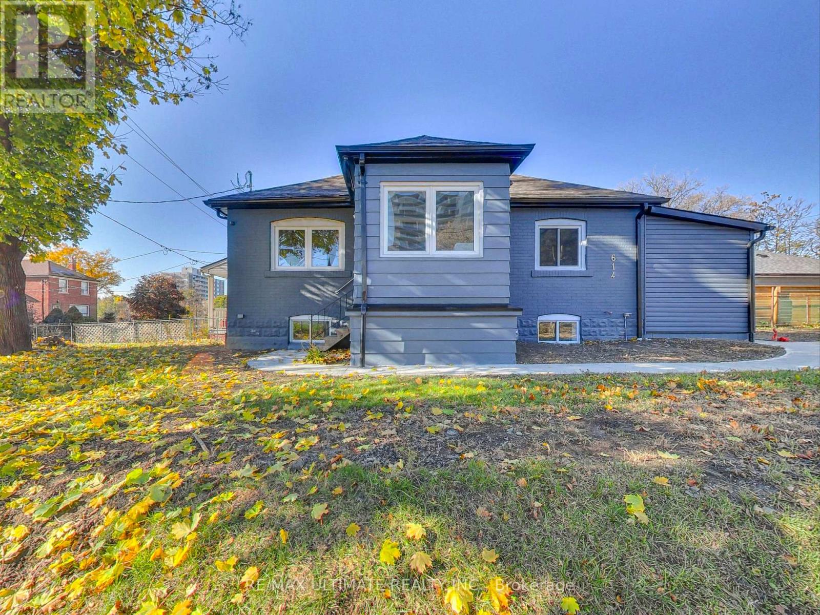 Lower - 614 Northcliffe Boulevard, Toronto, Ontario  M6E 3L9 - Photo 12 - C13729906