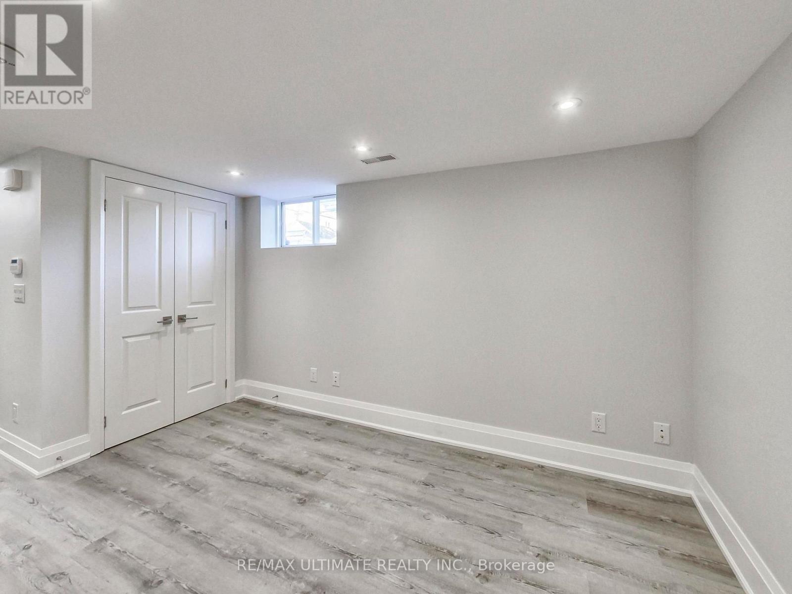 Lower - 614 Northcliffe Boulevard, Toronto, Ontario  M6E 3L9 - Photo 2 - C13729906