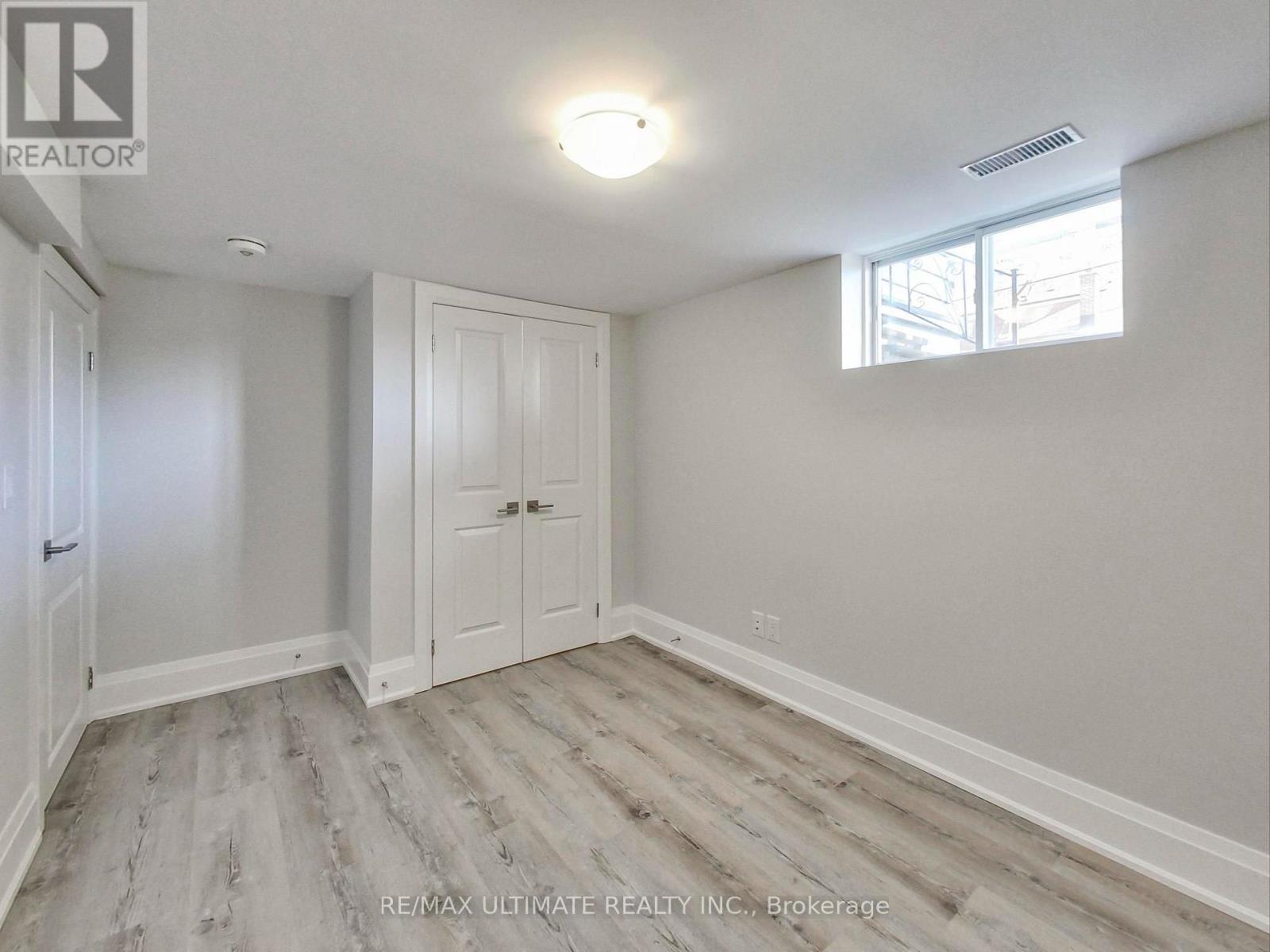Lower - 614 Northcliffe Boulevard, Toronto, Ontario  M6E 3L9 - Photo 7 - C13729906