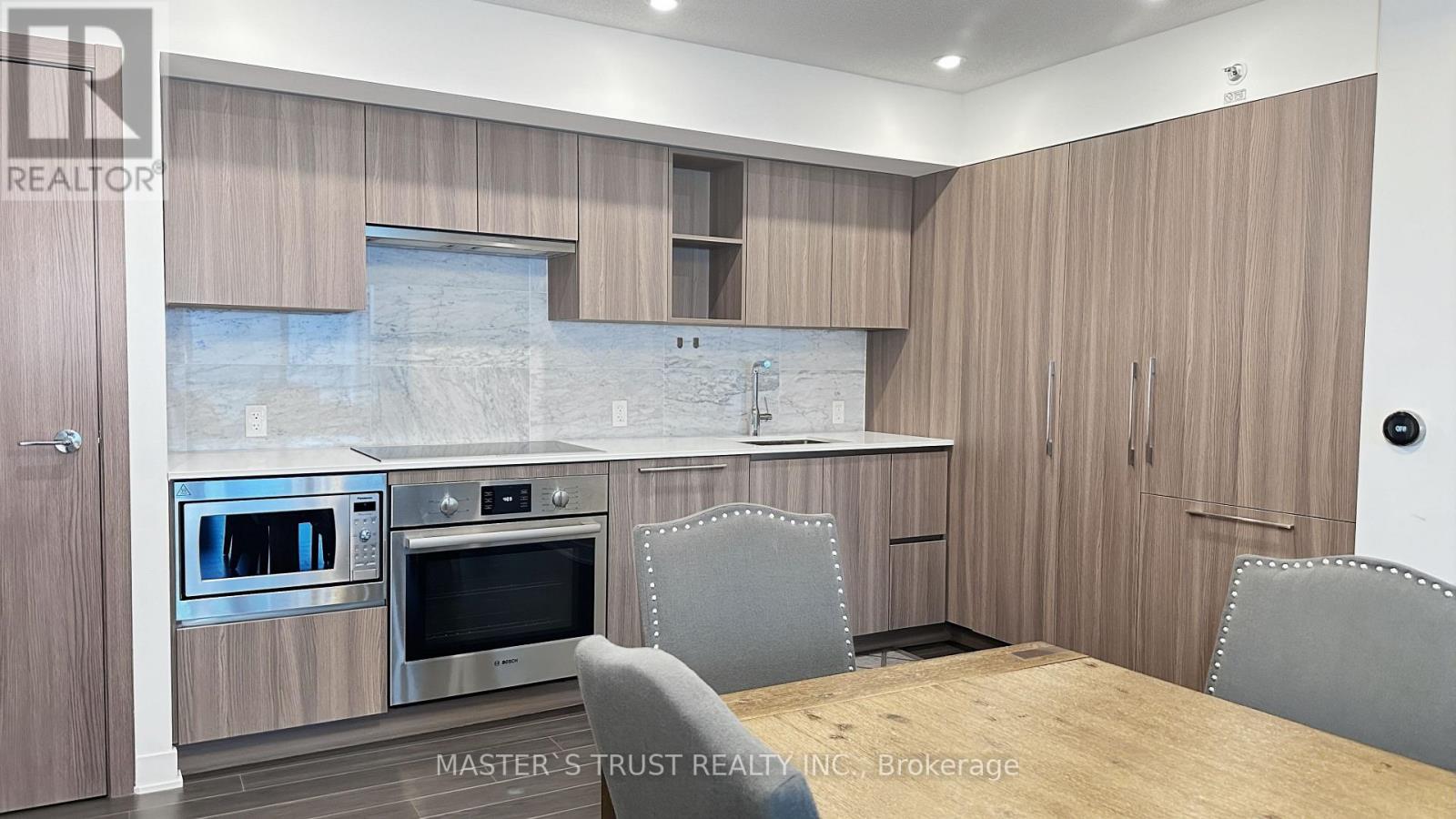 1715 - 17 Bathurst Street, Toronto, Ontario M5V 0N1 - Photo 11 - C13729928