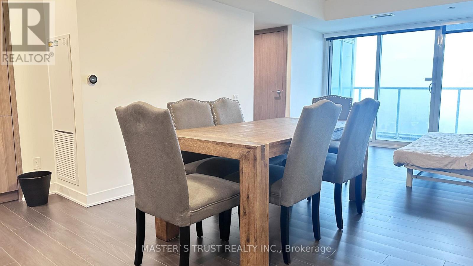 1715 - 17 Bathurst Street, Toronto, Ontario M5V 0N1 - Photo 2 - C13729928