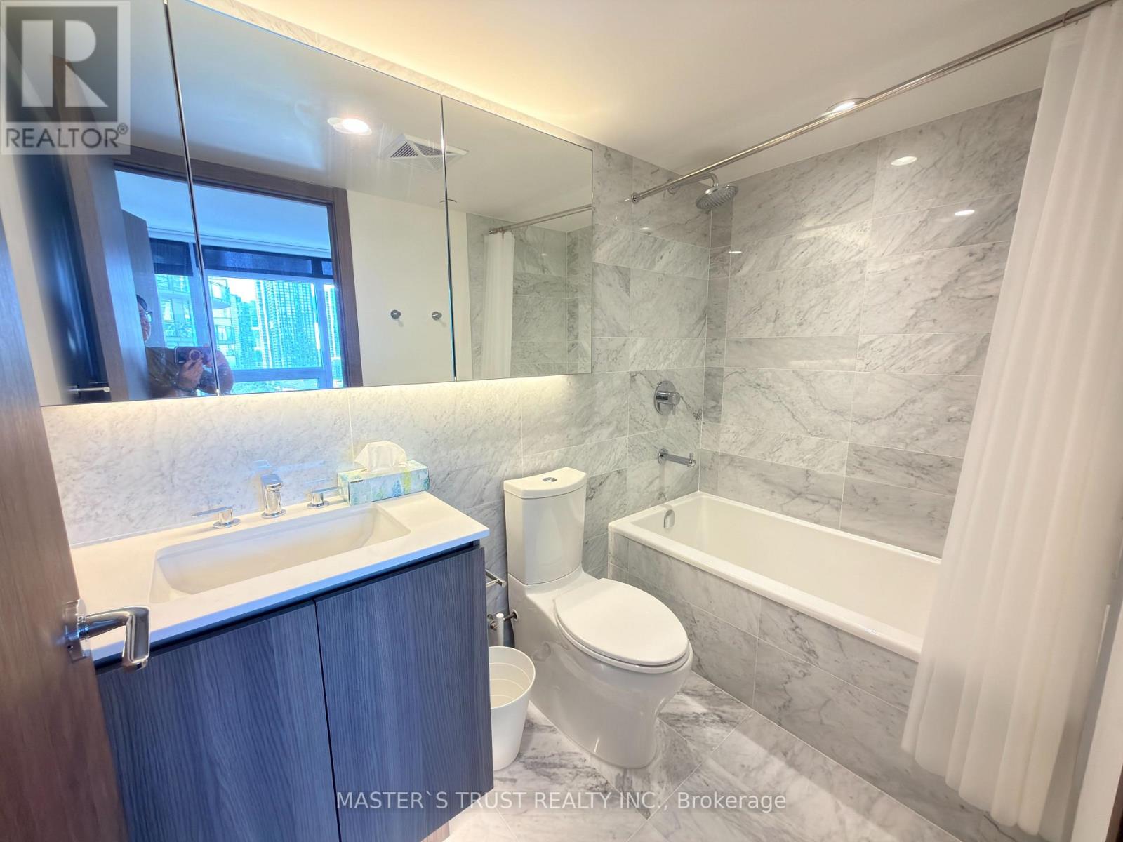 1715 - 17 Bathurst Street, Toronto, Ontario M5V 0N1 - Photo 21 - C13729928