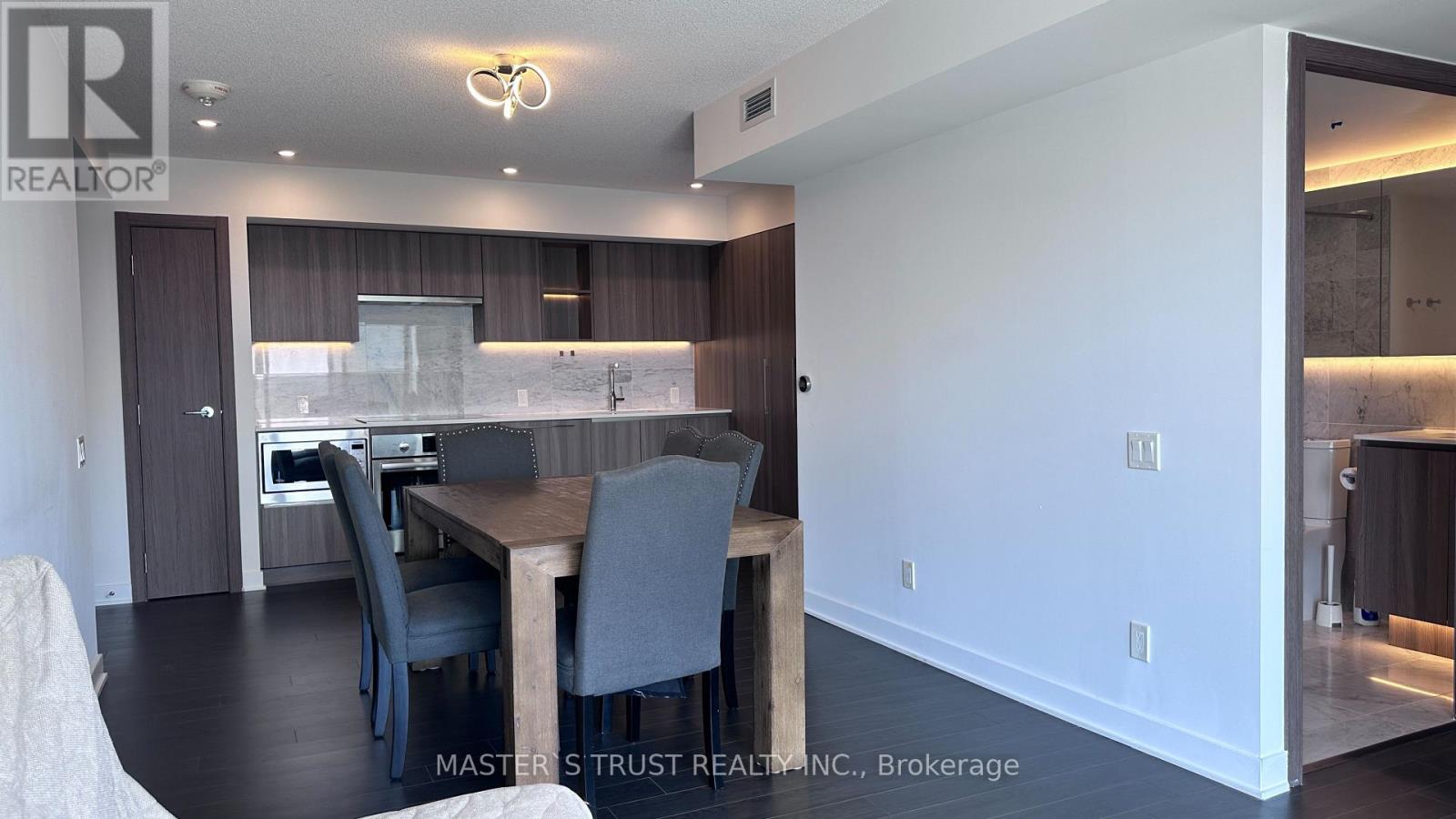 1715 - 17 Bathurst Street, Toronto, Ontario M5V 0N1 - Photo 4 - C13729928