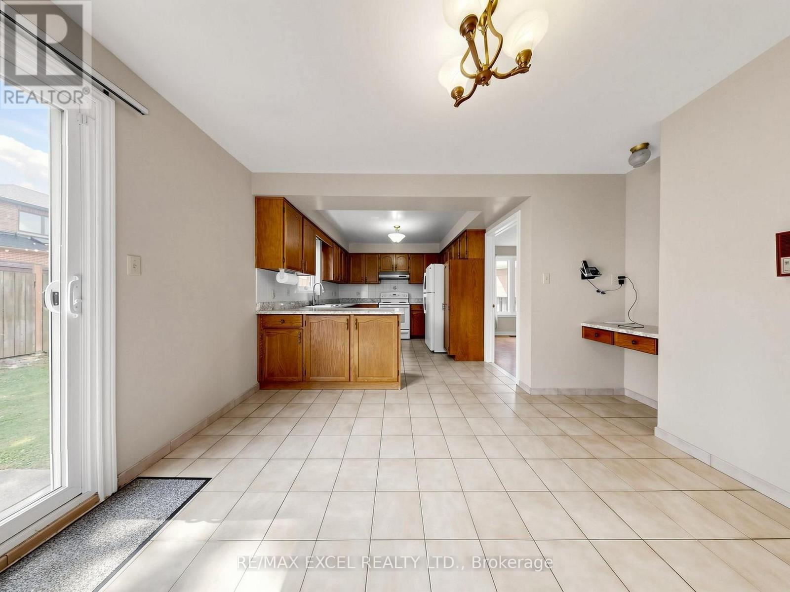 3 Lovekin Grove, Toronto, Ontario  M1T 3T5 - Photo 14 - E13729920