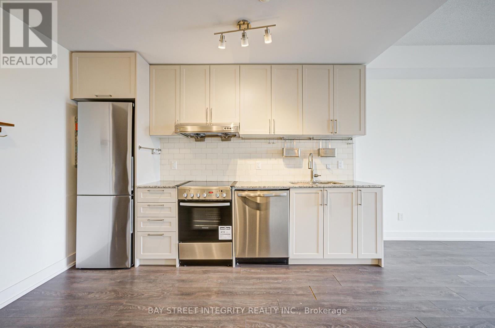 626w - 268 Buchanan Drive, Markham, Ontario  L3R 8G9 - Photo 6 - N13729894
