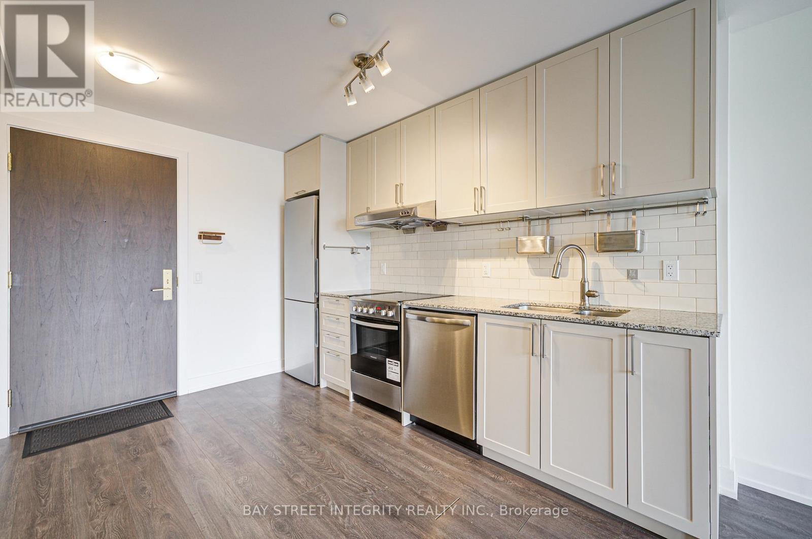 626w - 268 Buchanan Drive, Markham, Ontario  L3R 8G9 - Photo 7 - N13729894