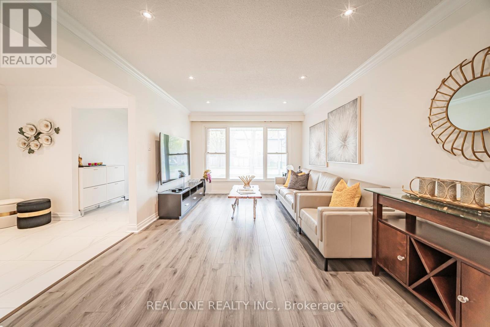 133 Risebrough Circuit, Markham, Ontario  L3R 3E1 - Photo 4 - N13729900