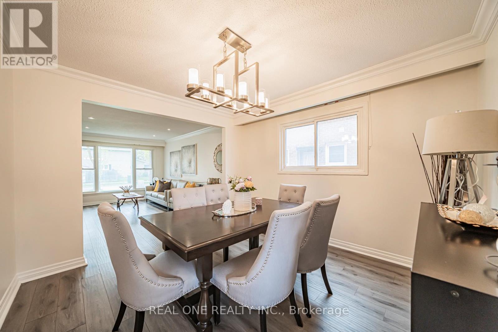133 Risebrough Circuit, Markham, Ontario  L3R 3E1 - Photo 9 - N13729900