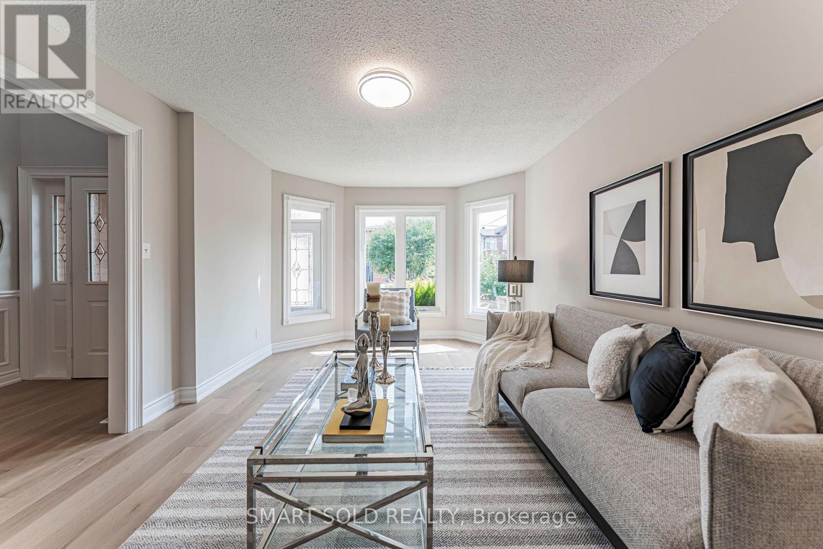 103 Elmwood Avenue, Richmond Hill, Ontario  L4C 1K7 - Photo 5 - N13729922