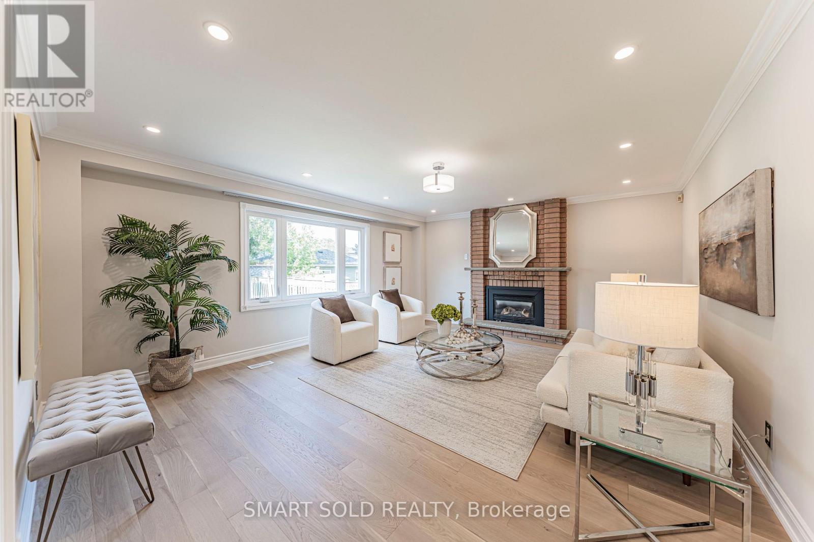 103 Elmwood Avenue, Richmond Hill, Ontario  L4C 1K7 - Photo 6 - N13729922
