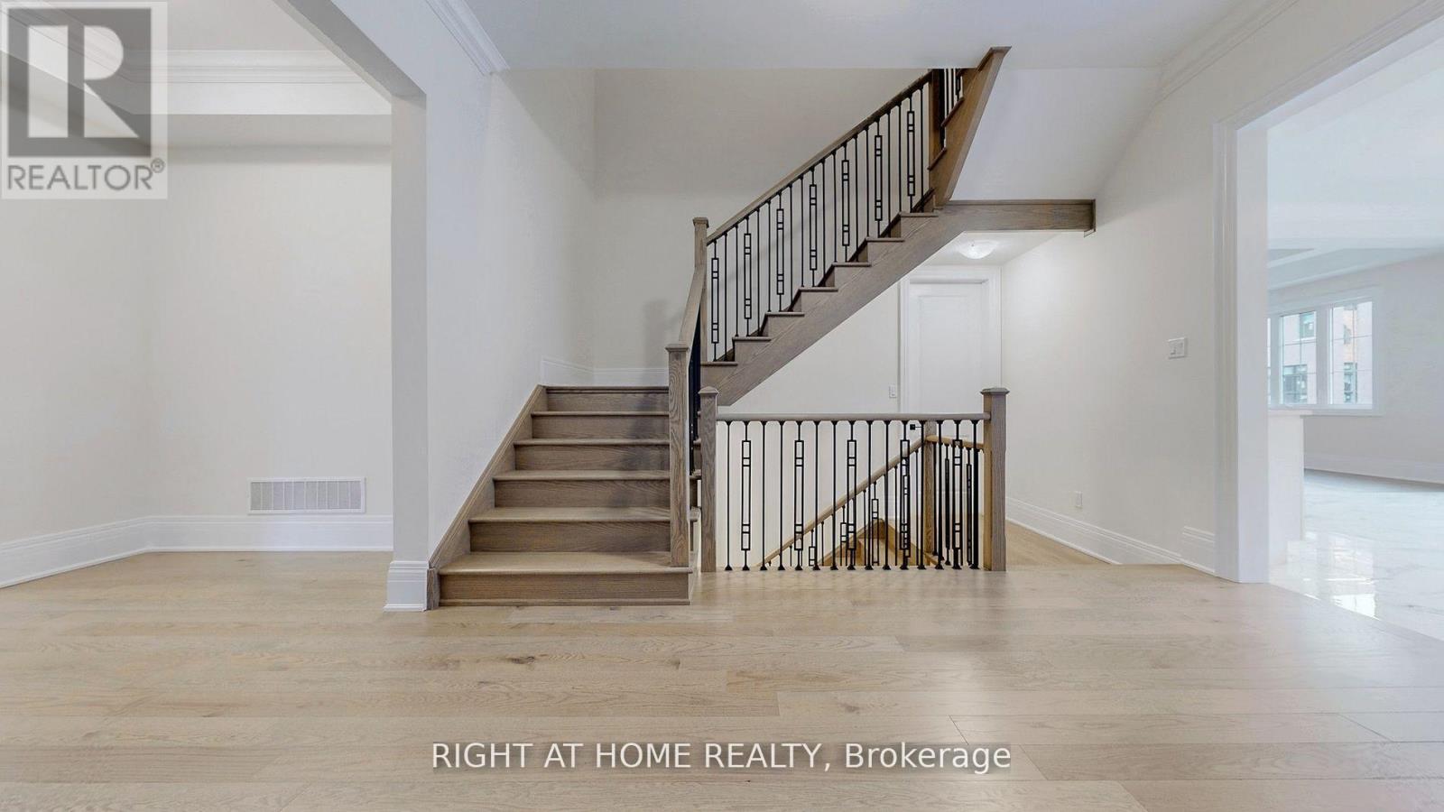 7 Adario Crescent, Vaughan, Ontario  L3L 0G3 - Photo 17 - N13729926