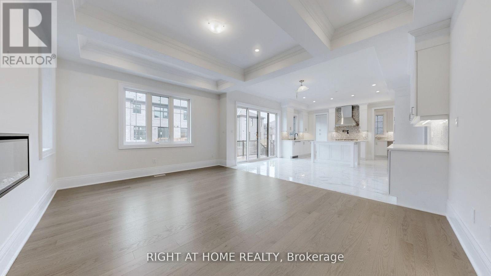 7 Adario Crescent, Vaughan, Ontario  L3L 0G3 - Photo 5 - N13729926