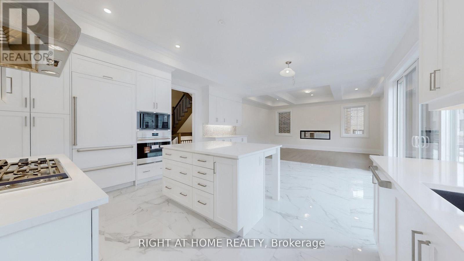 7 Adario Crescent, Vaughan, Ontario  L3L 0G3 - Photo 8 - N13729926