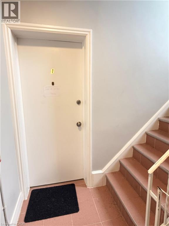 318 Dolph Street S Unit# 1, Cambridge, Ontario  N3H 2C2 - Photo 10 - 40859677