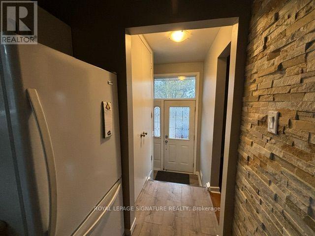 Upper - 2551 Padstow Crescent, Mississauga, Ontario  L5J 2G2 - Photo 2 - W13729912
