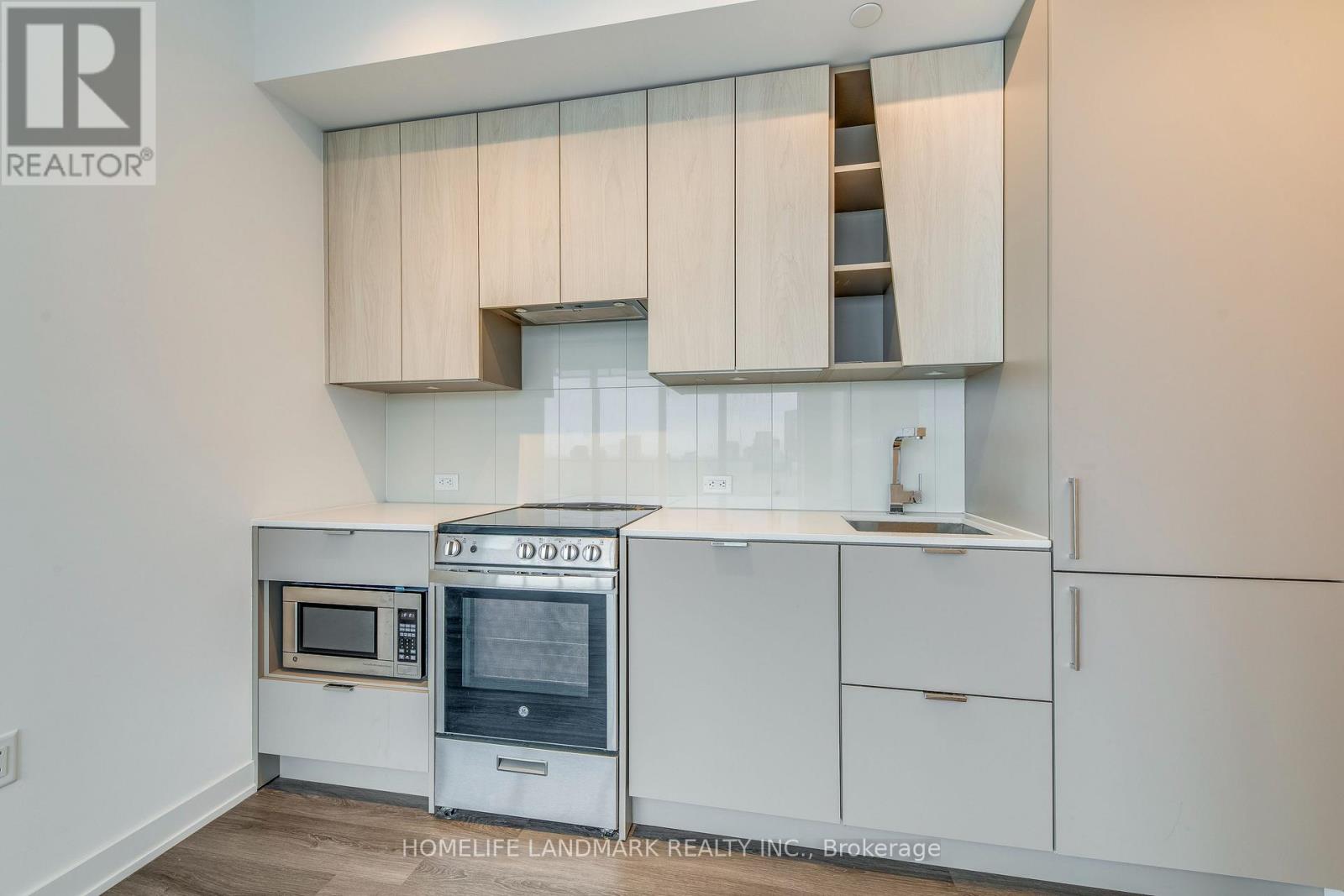 2304 - 3883 Quartz Road, Mississauga, Ontario  L5B 0M4 - Photo 8 - W13729948